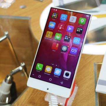 UMIDIGI Crystal, Ponsel Murah dengan Desain Terinspirasi Xiaomi Mi Mix