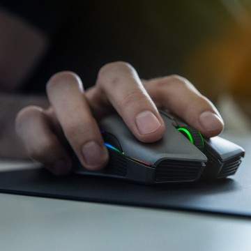 Mouse Razer Lancehead Diluncurkan dengan Performa Khas Perangkat Turnamen