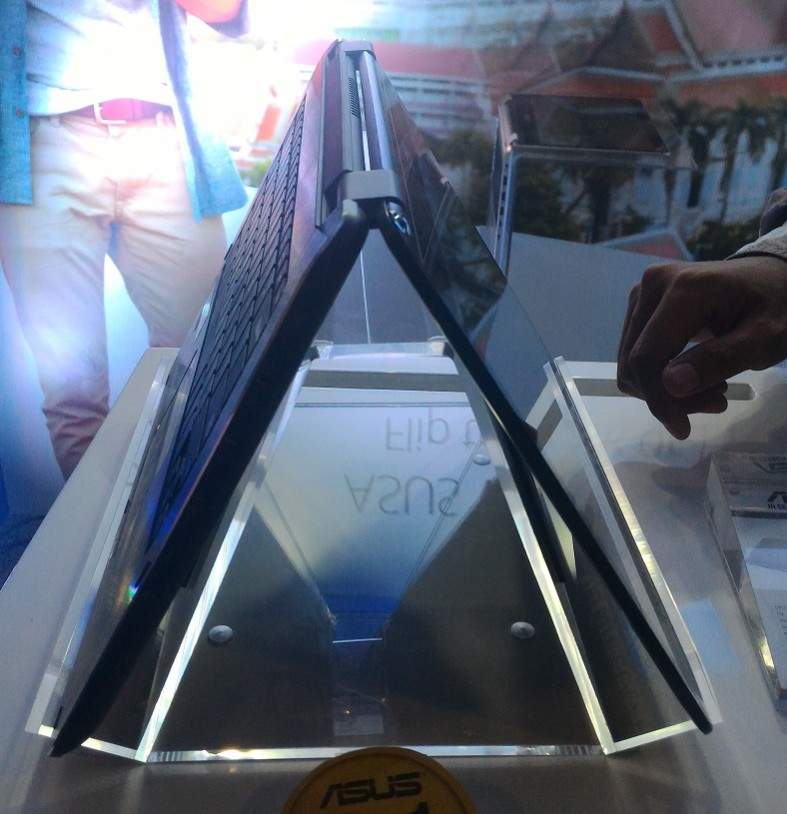 Asus VivoBook Flip TP200SA