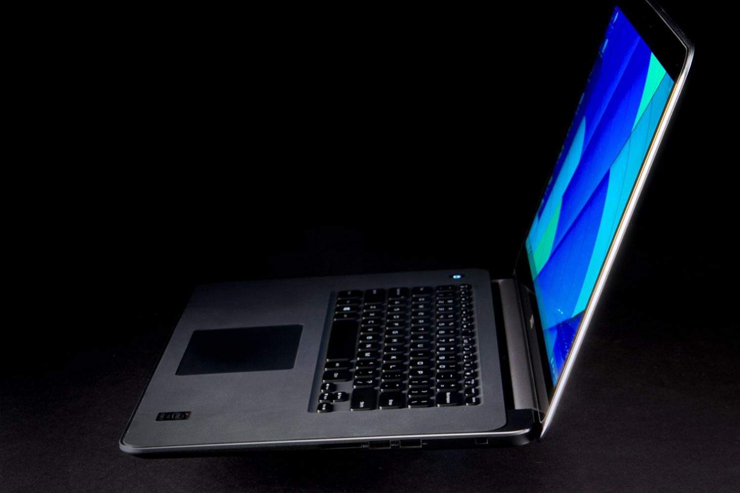 desktop replacement tipe laptop