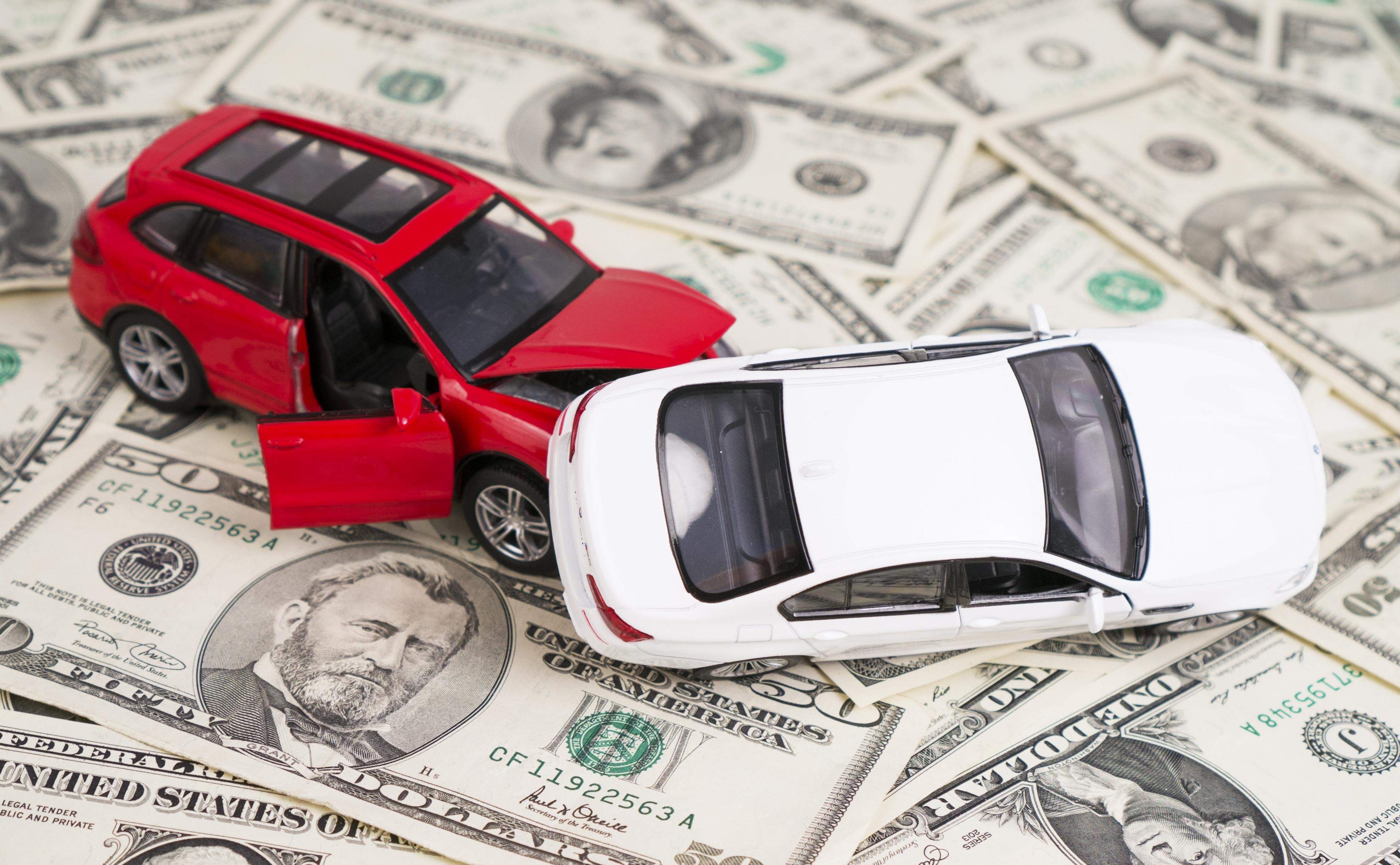 Asuransi Mobil All Risk, Manfaat dan Perhitungan Preminya Pricebook