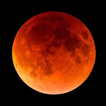 Tips Memotret Gerhana Bulan Terakhir Di 2019, Dengan Hp dan DSLR