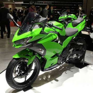 Inilah Harga dan Spesifikasi Kawasaki Ninja 250 2018