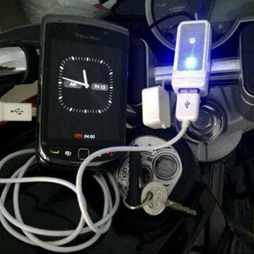 Charger Hp di Motor Bisa Dibikin Sendiri