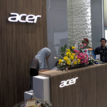 Acer Exclusive Store, Jajal Kursi Sultan Hingga Beli Laptop Rp1