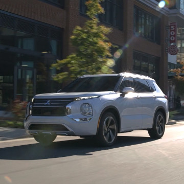 Mitsubishi Outlander 2022 Siap Menantang Honda CR-V