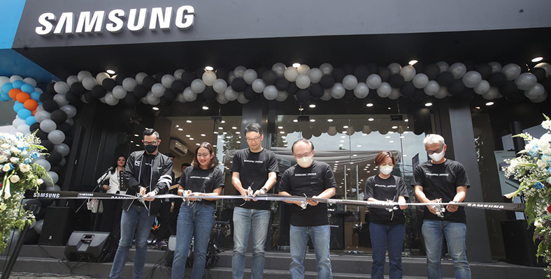 Blibli Dan Samsung Resmikan Tiga Samsung Experience Store | Pricebook