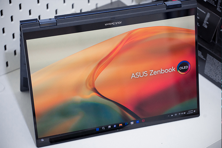 ASUS Zenbook 14 Flip OLED (UP3404)