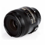 Nikon AF-S DX Micro 40mm f / 2.8G