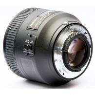 Nikon AF-S Nikkor 85mm f / 1.8G